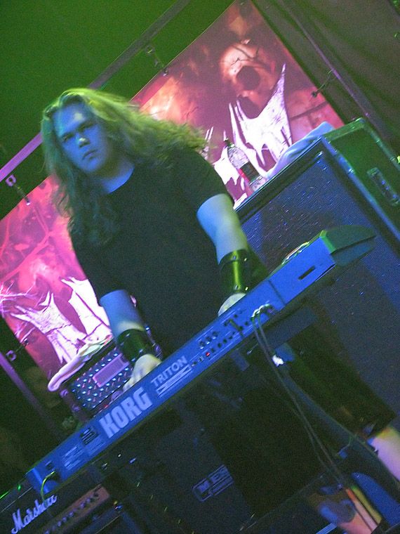 071219132606_101207finntroll5.jpg