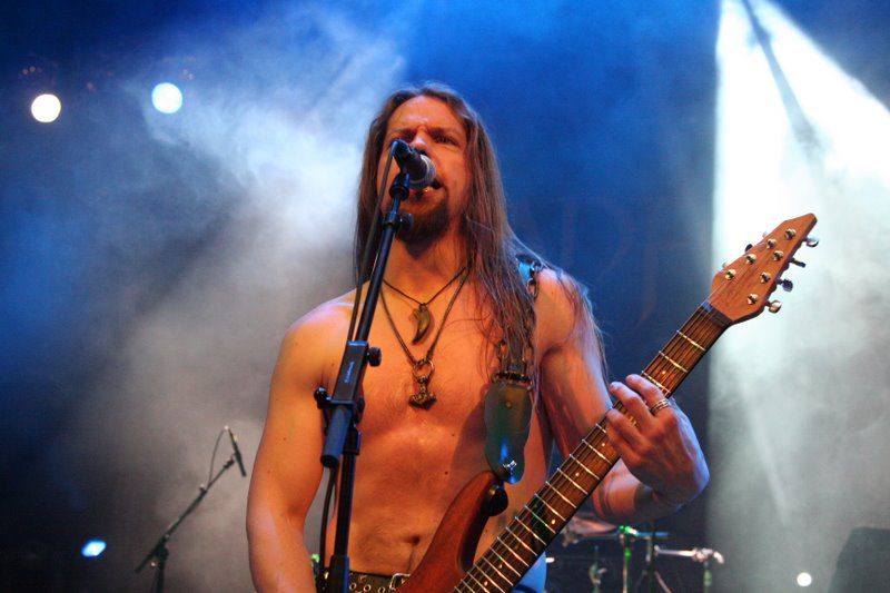 080423211301_2_tyr01.jpg