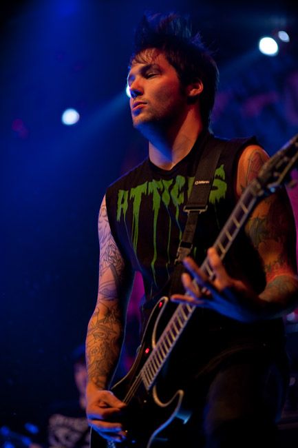 091113_1_the_ghost_inside-1.jpg
