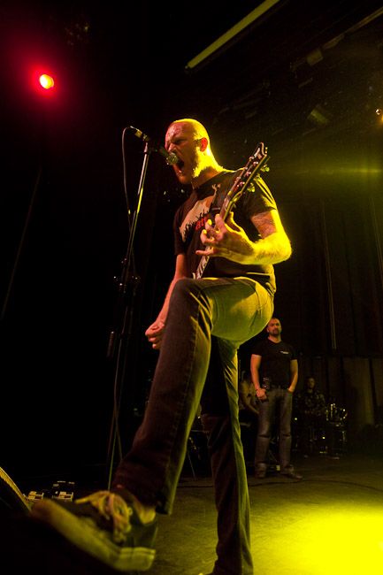 091113_1_the_ghost_inside-5.jpg