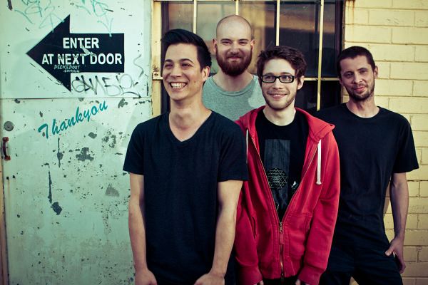 Sleepmakeswaves, Esazlesa in Smashed Face v Channel Zero
