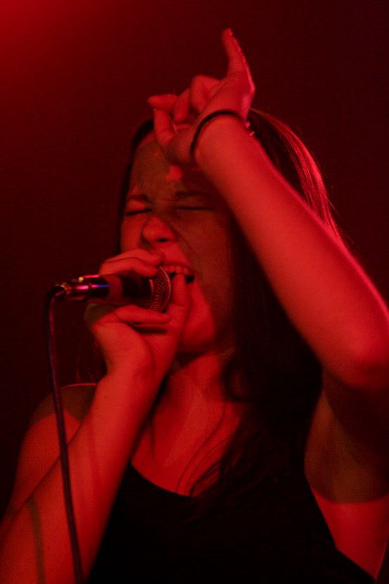 2006_10_20_angee03.jpg