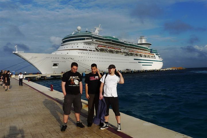 2011012428_70000_tom_106.jpg
