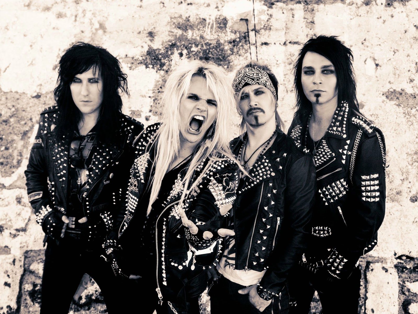 Reckless Love z novim singlom in videospotom