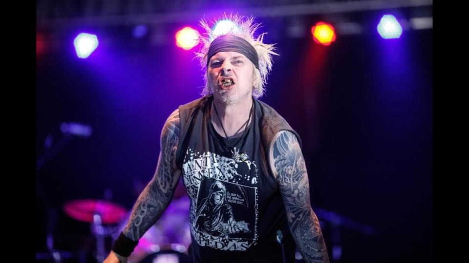 Extreme Noise Terror in Desecration na Krastivalu