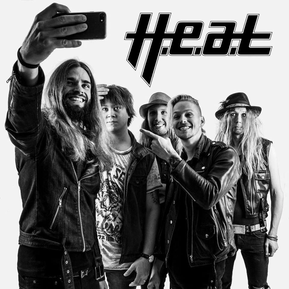 H.E.A.T. z videospotom za skladbo Eye Of The Storm