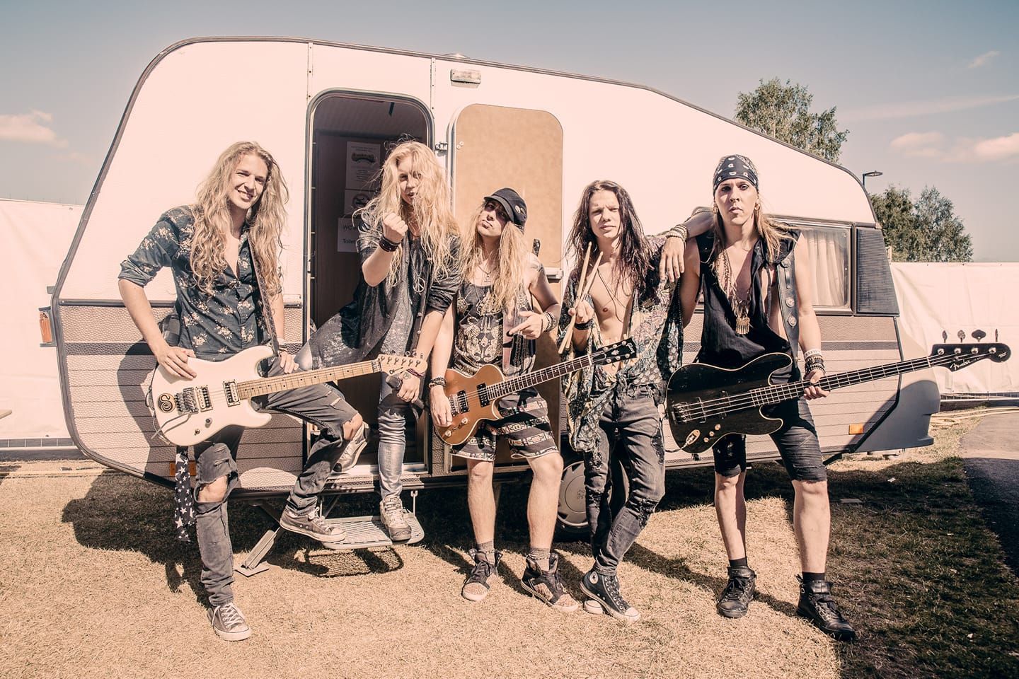 Shiraz Lane predstavljajo sveži videospot