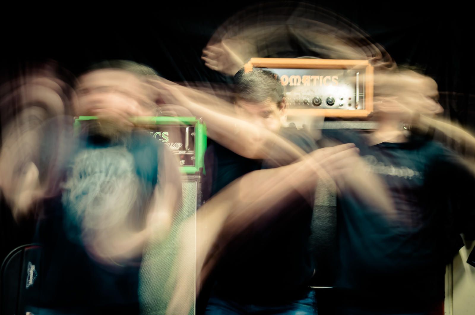 Slomatics predstavljajo novi single