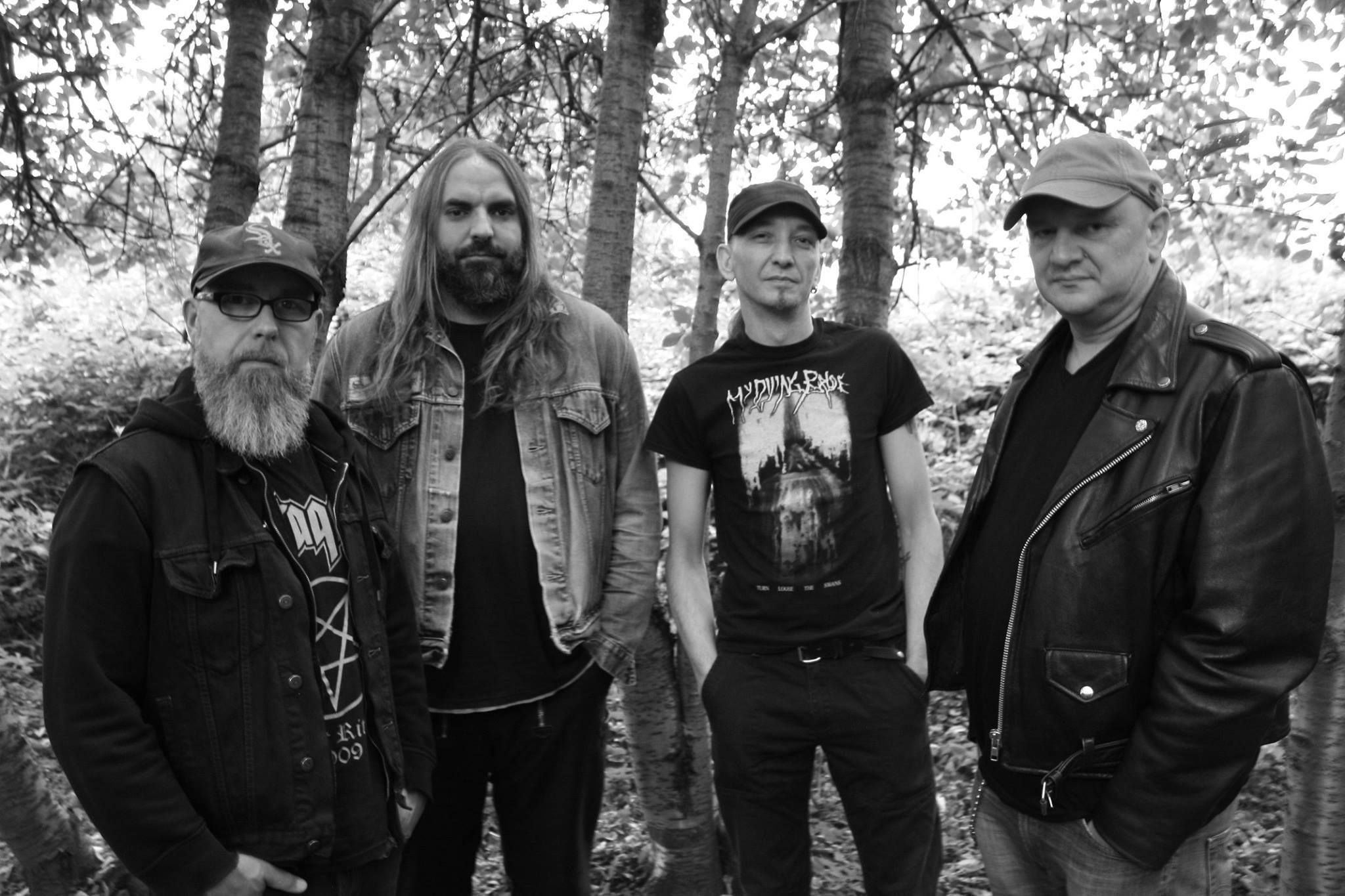 Dust objavili svoj drugi studijski album