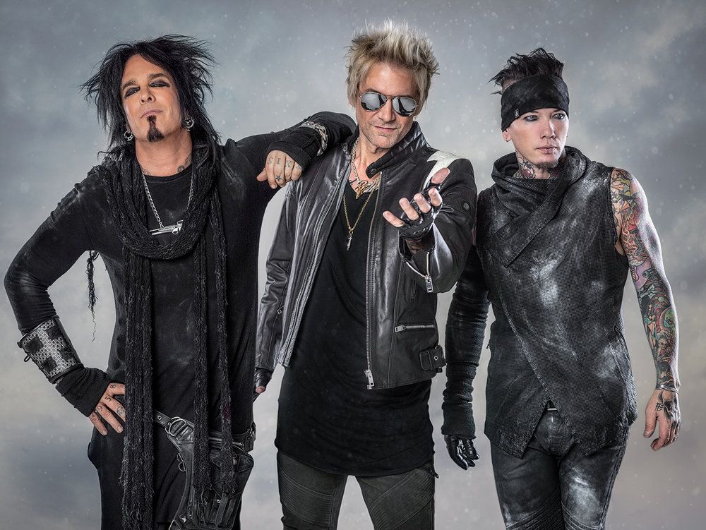 Sixx:A.M. predstavljajo novo skladbo