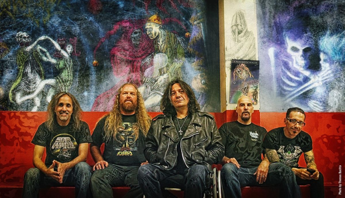 Psychotic Waltz z videospotom za All The Bad Men