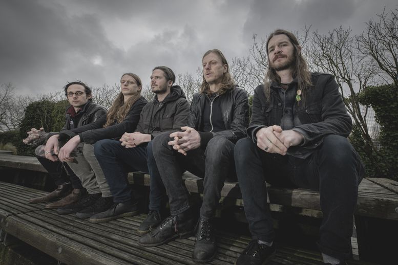 Dead Quiet predstavljajo svoj tretji studijski album