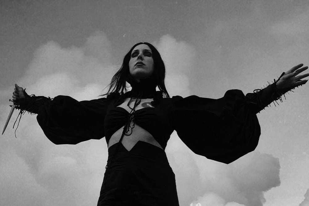Chelsea Wolfe in Emma Ruth Rundle z novim singlom