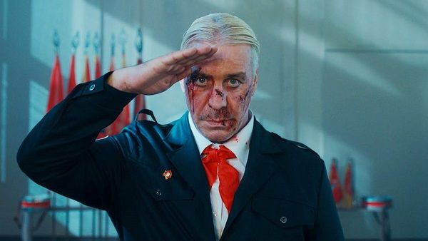 Till Lindemann s svežim komadom Ich hasse Kinder