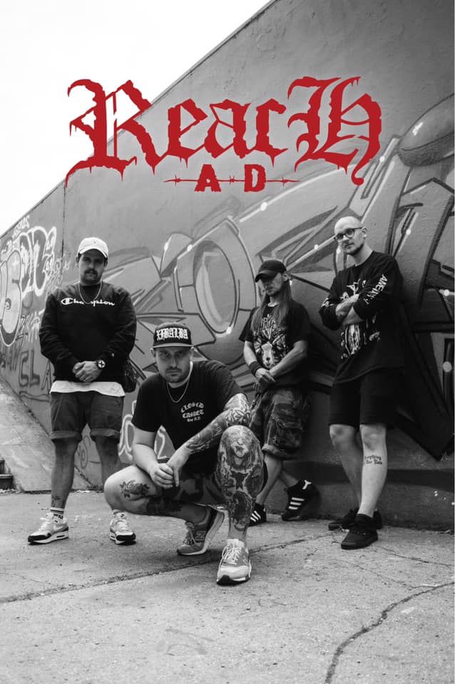 Reach A.D. predstavljajo komad Fortunate Son