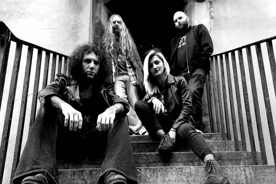 Dead Witches predstavljajo videospot za aktualni single
