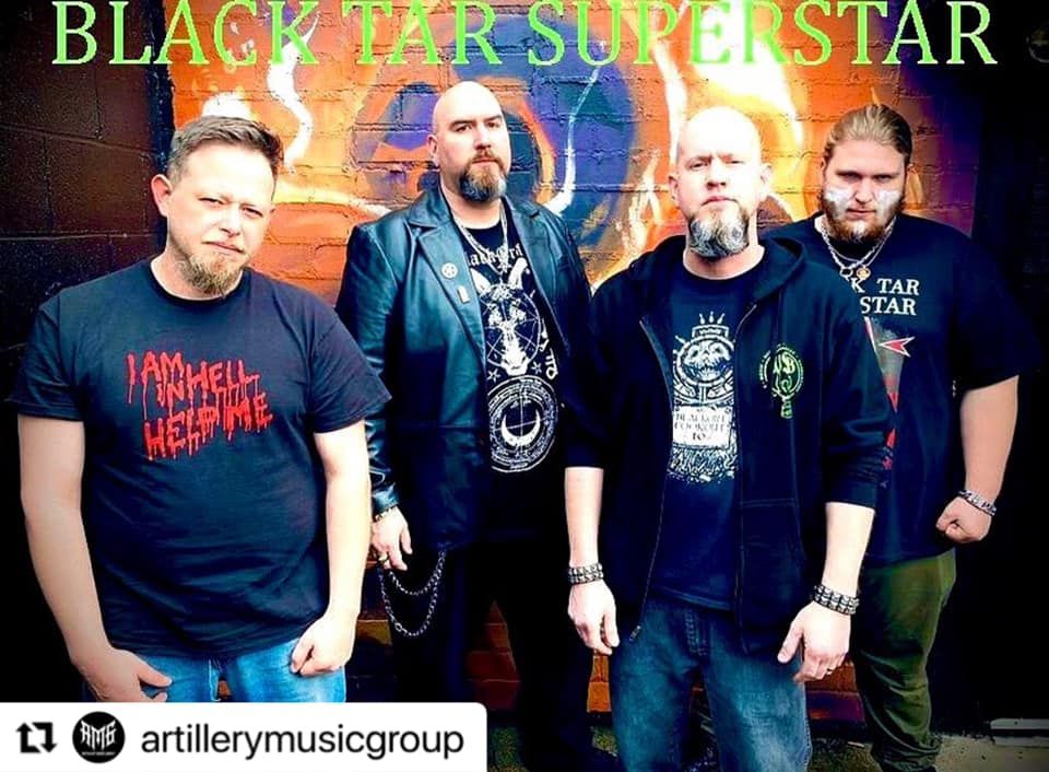 Black Tar Superstar podpisali za založbo Kingside Records