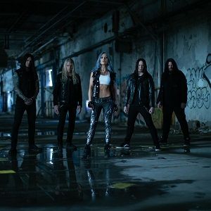 Arch Enemy z novim prevarantskim materialom