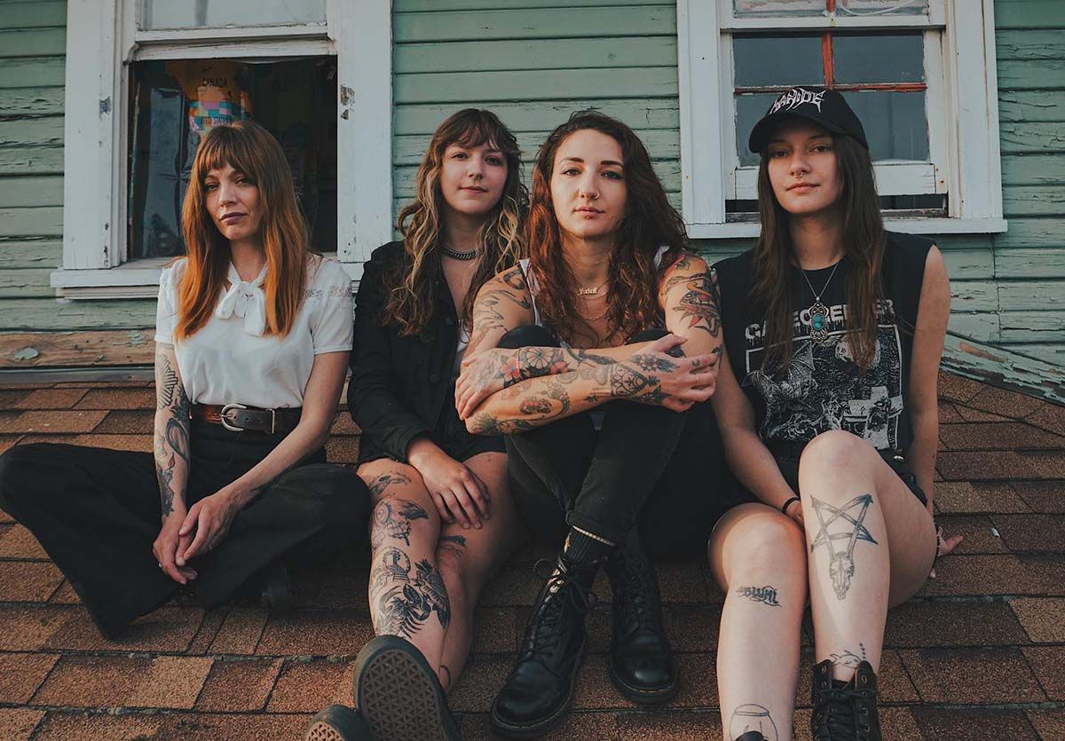 Blackwater Holylight z novim albumom in videospotom