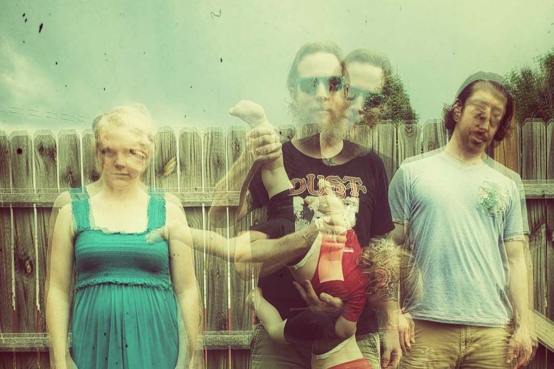 Burning Sister najavili debitantski album in prvi single