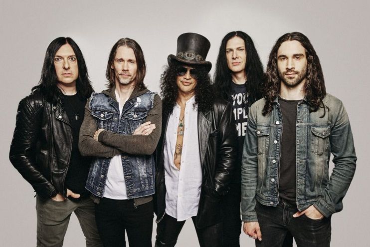 Slash izdal video za The River Is Rising