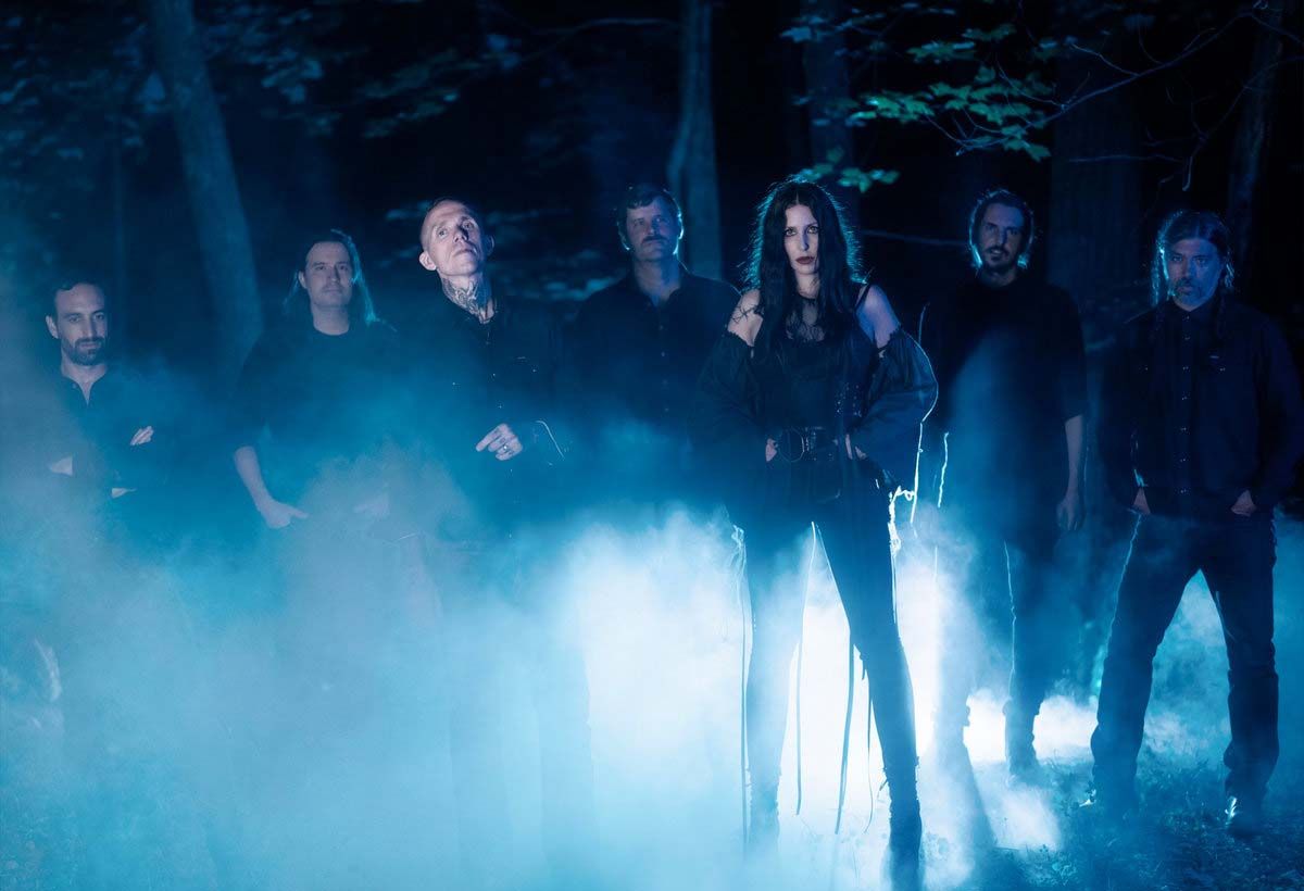 Converge in Chelsea Wolfe predstavljajo Bloodmoon: I