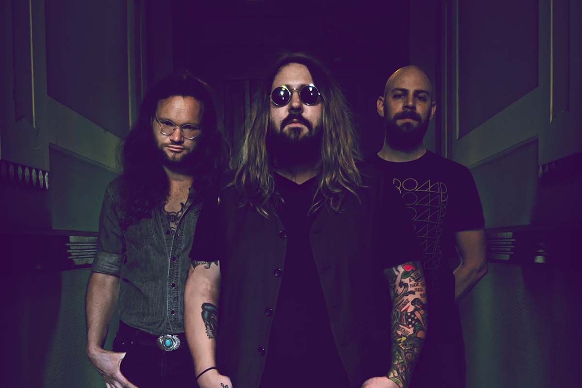 Purple Dawn objavili videospot za nov single