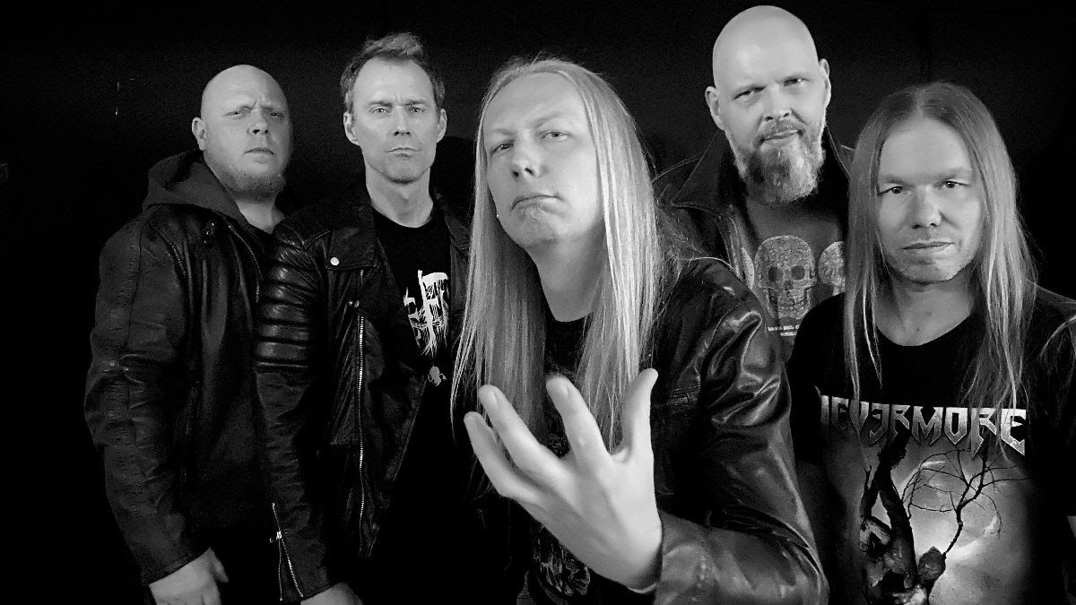 Danski veterani Evil se dokazujejo s singlom Divine Conspiracy