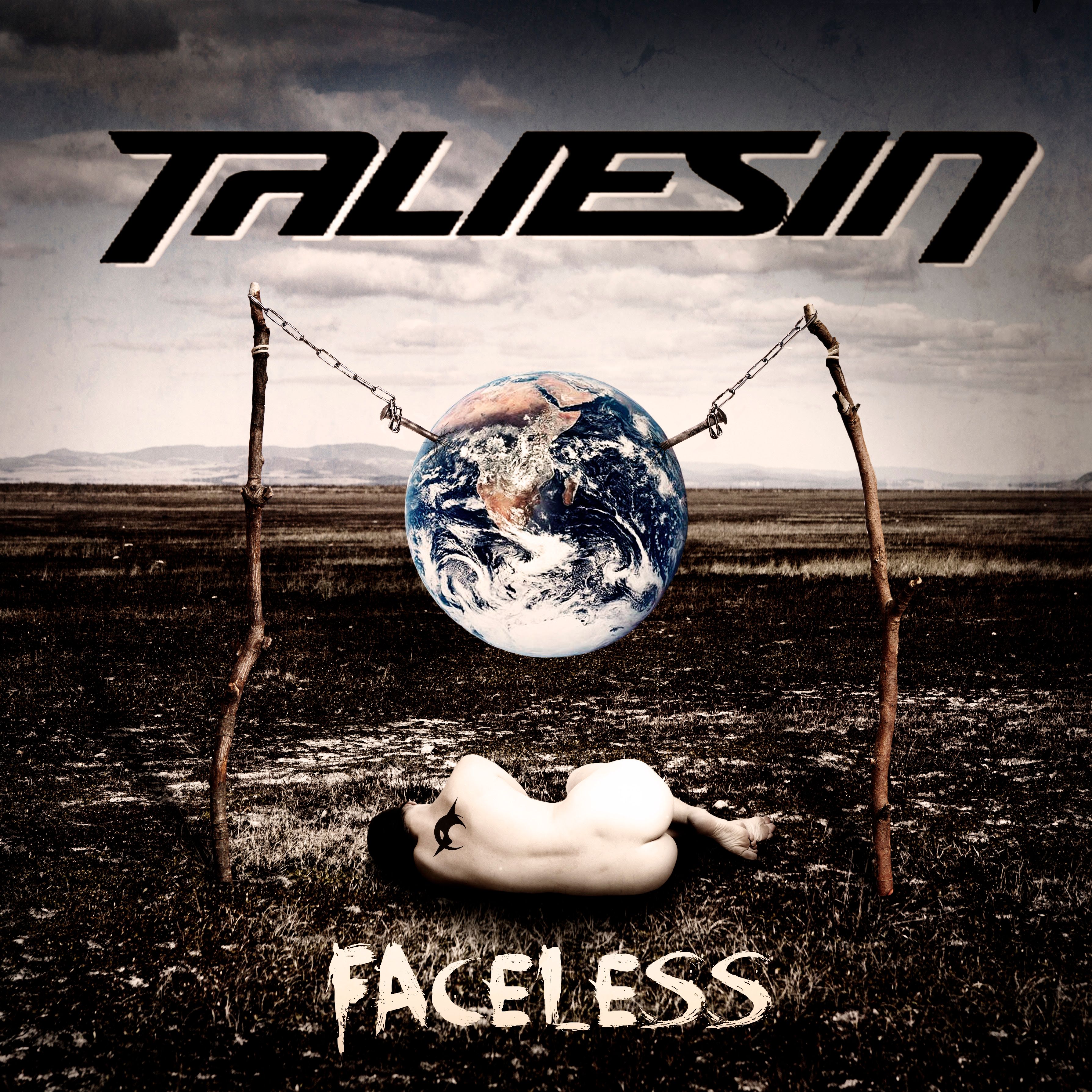 Taliesin z akustično različico komada Faceless Woman