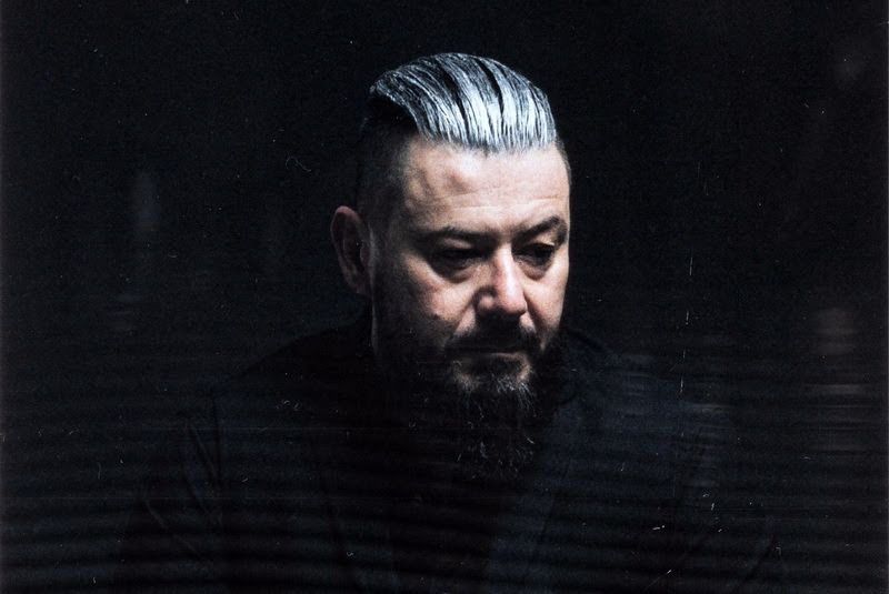 Black Reuss podpisal za Sliptrick Records