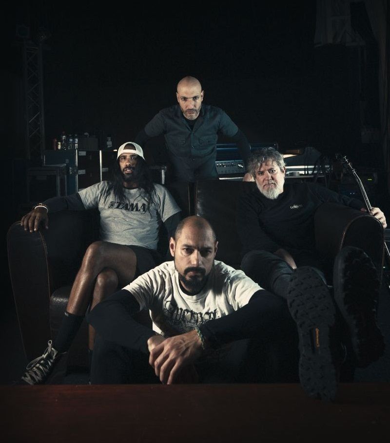 Cultura Tres posneli video za The Land