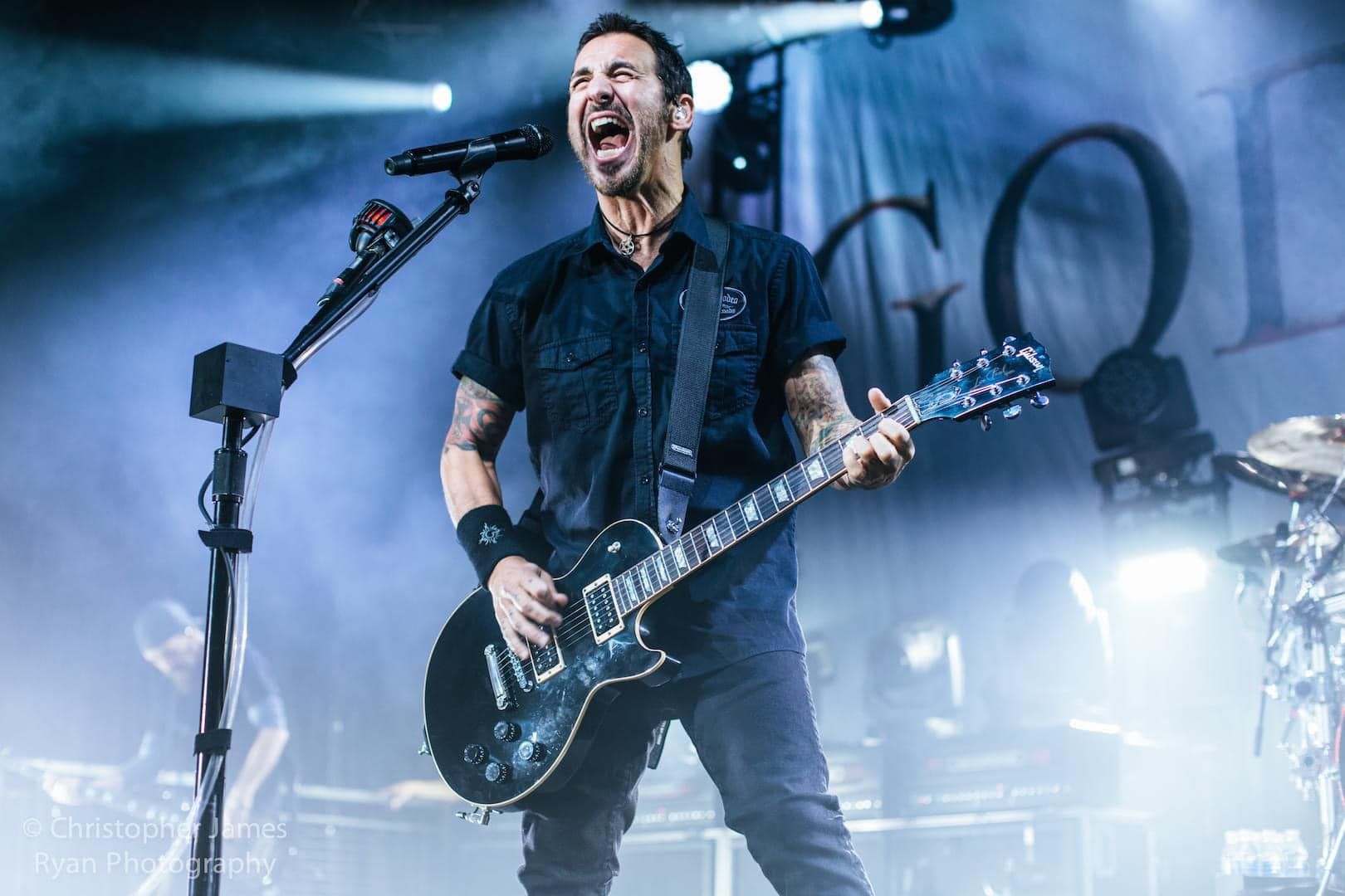 Godsmack izdali album Lighting Up the Sky