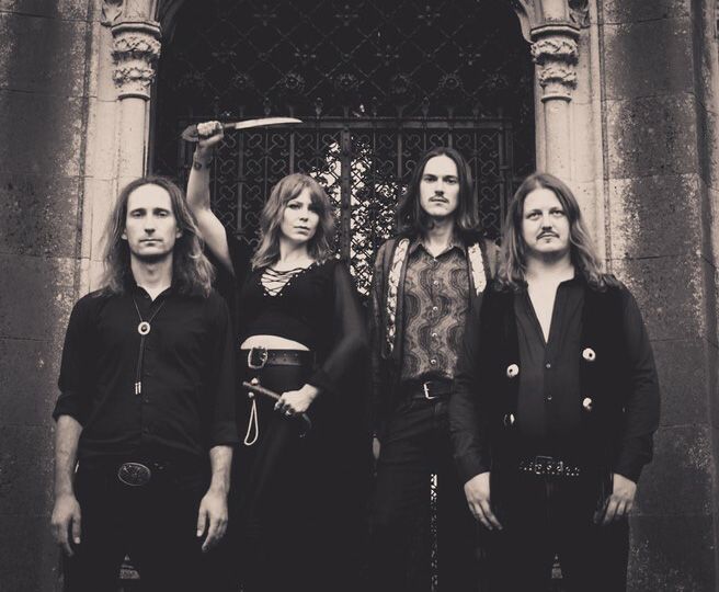 Dusk predstavljajo nov single Wendigo s prihajajočega prvenca