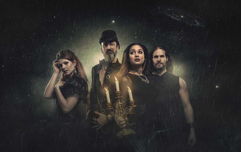 The Dark Side of the Moon z novim videom za skladbo First Light
