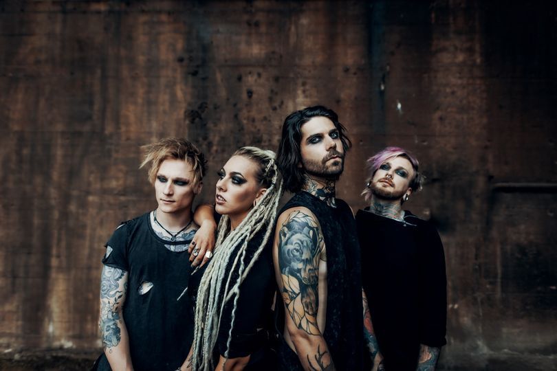 Venues predstavljajo video za single Oblivion