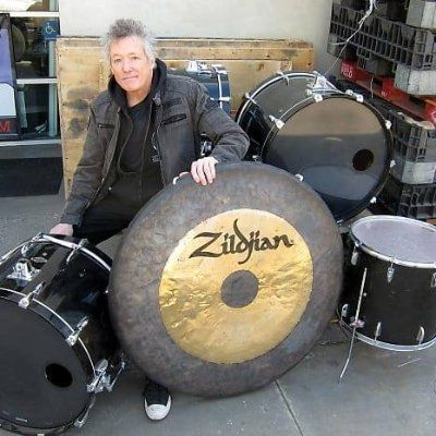 Umrl tudi nekdanji bobnar Scorpions James Kottak