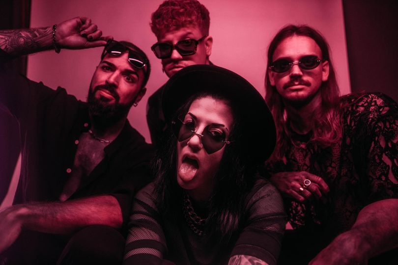 Setyoursails so objavili video za komad Bad Blood