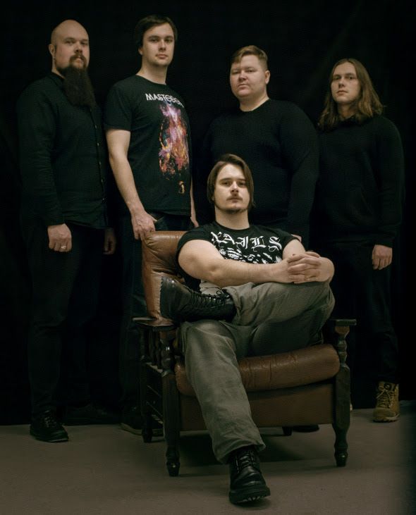 Ulterror predstavljajo drugi single s prihajajočega albuma