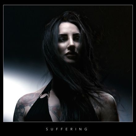 Eleine izdali single in video za Suffering