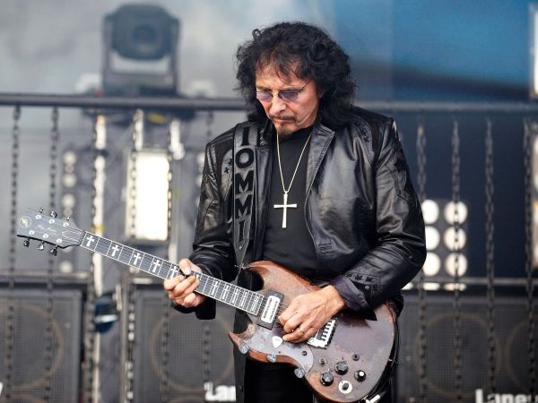 Tony Iommi naj bi pripravljal material za nov solo album