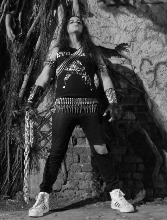 Nov album izdali tudi Whipstriker