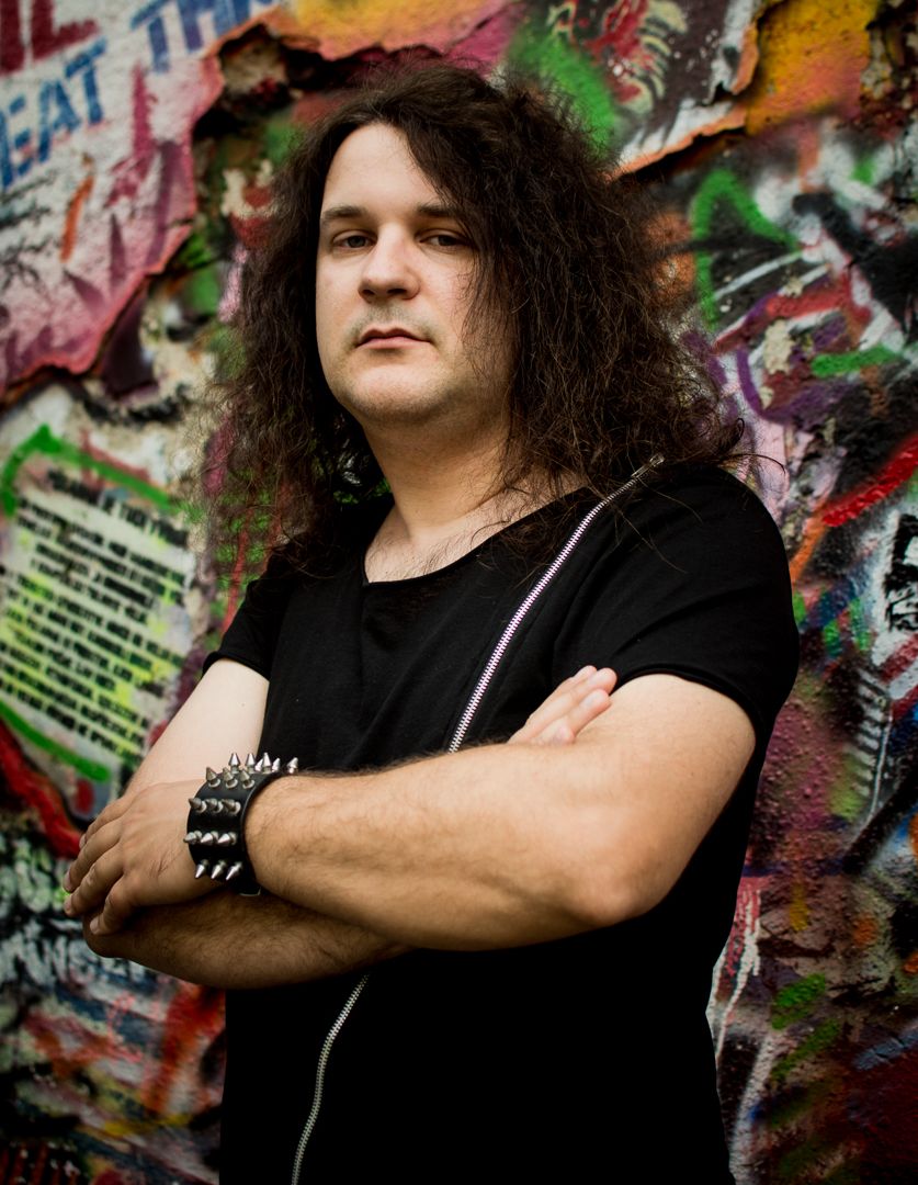 Zoltan Durič zapušča Dark Sphere
