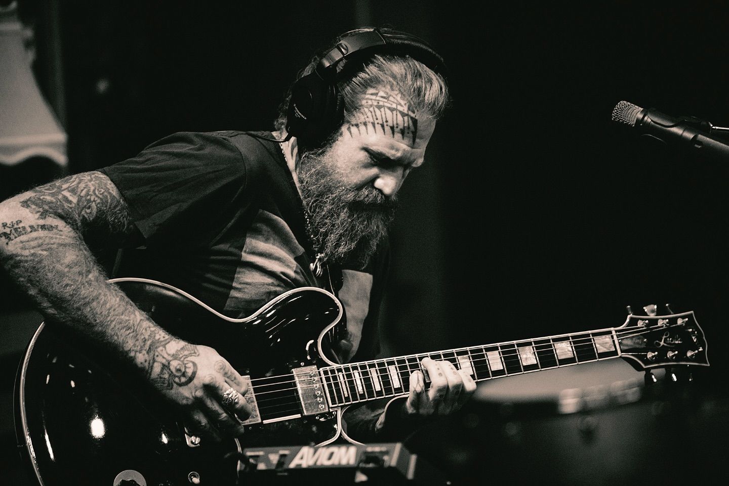 Umrl je Brent Hinds
