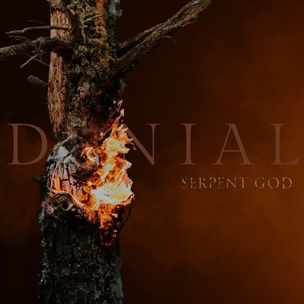Serpent God s singlom keyhole