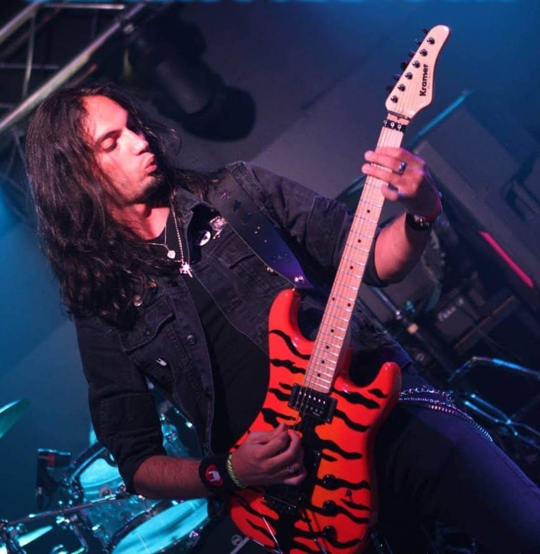 Black Phantom imajo novega kitarista