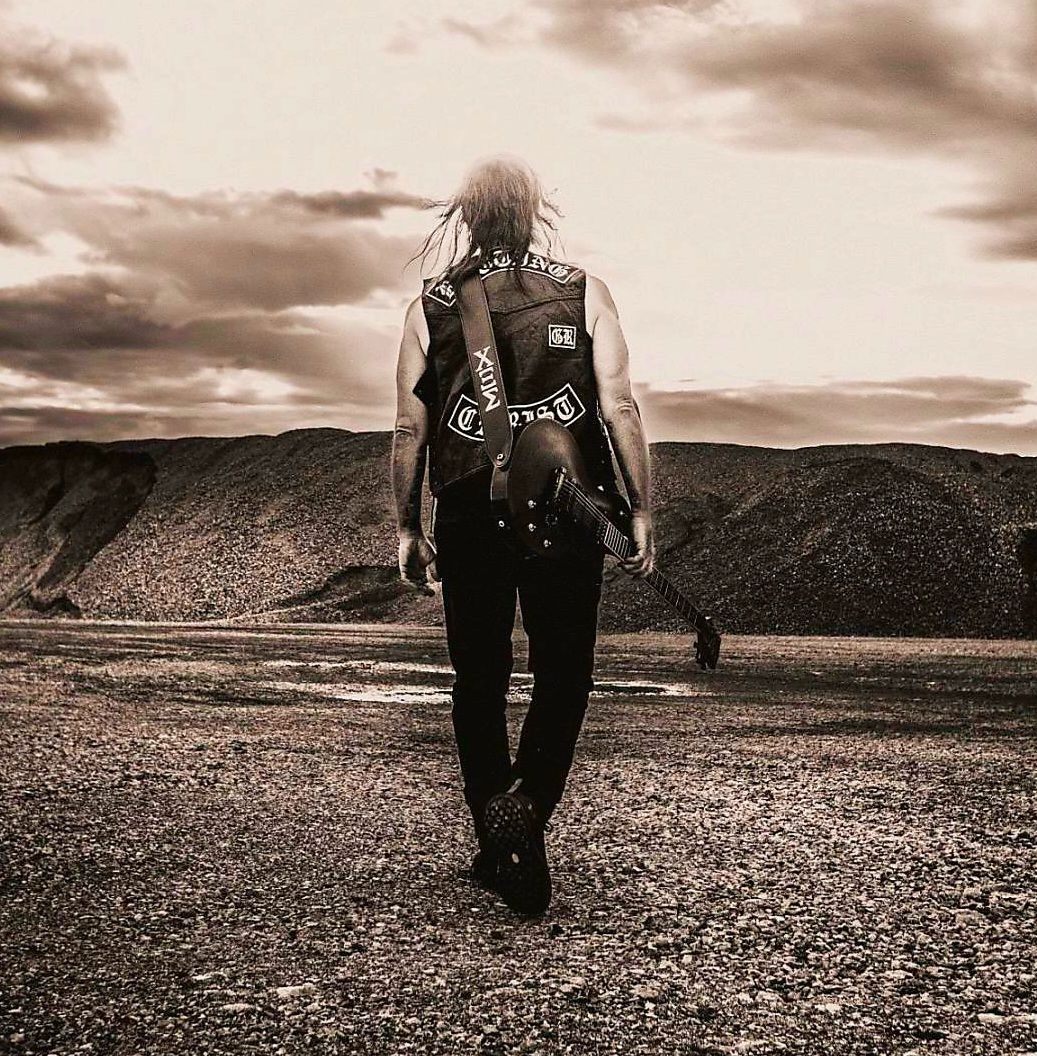 Sakis Tolis se je poklonil rock'n'rollu