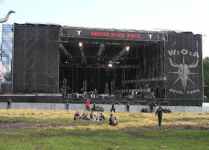Black stage 3.jpg
