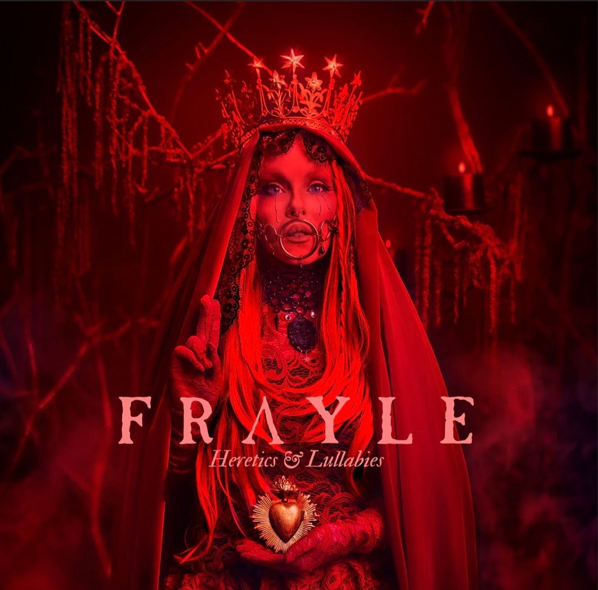 Frayle spominjajo na lanski album
