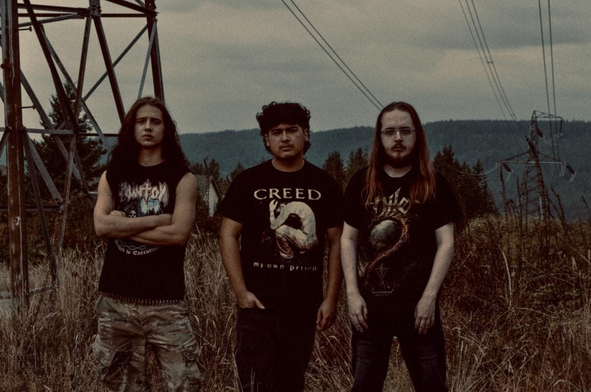 Z Jungle Dead se predstavljajo Tormenta