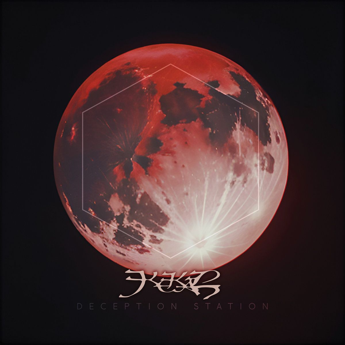 Kekal posneli besedilni video za Deception Station